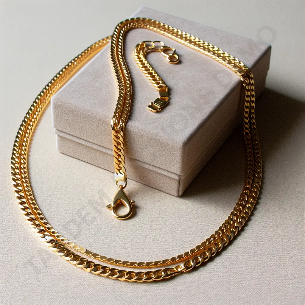 Gold Chain Necklace Image 1++